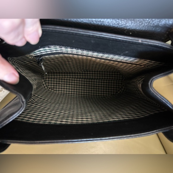 Vintage Ghurka Black Leather Shoulder Bag - Picture 3 of 6